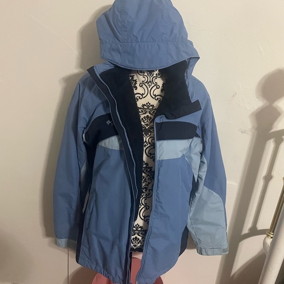 Columbia Jackets & Blazers - Donating. Soon Columbia coat sz Large